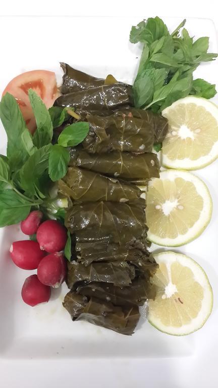 Assaha Ghobeiry Hotel Beirut Esterno foto