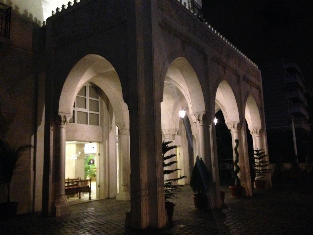 Assaha Ghobeiry Hotel Beirut Esterno foto