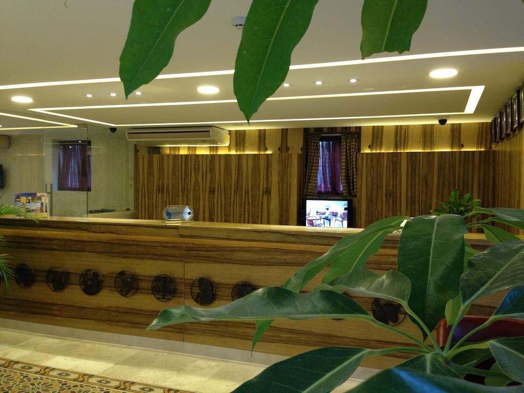 Assaha Ghobeiry Hotel Beirut Esterno foto