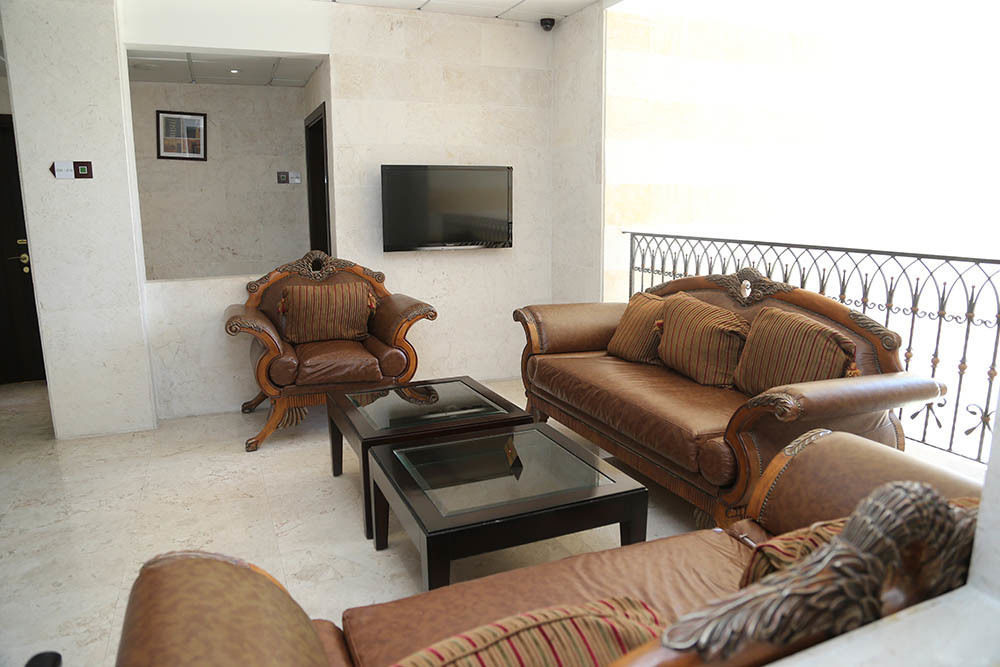 Assaha Ghobeiry Hotel Beirut Esterno foto