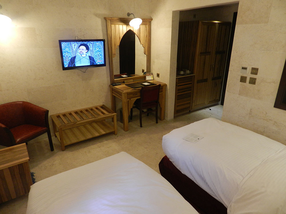 Assaha Ghobeiry Hotel Beirut Esterno foto